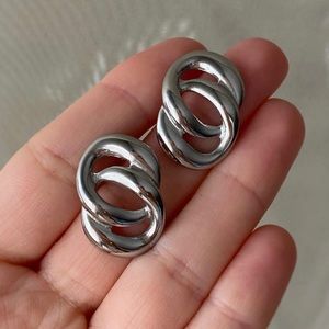 LAST ONE Stud Earrings Platinum Plated Silver Color Chain Model Modern Earrings